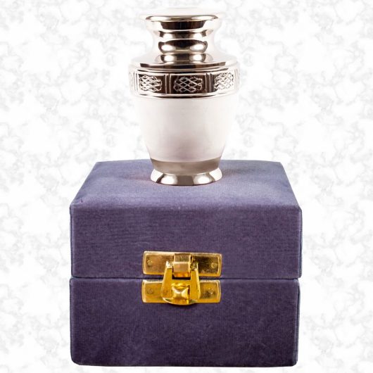 serenity keepsake traditional urn