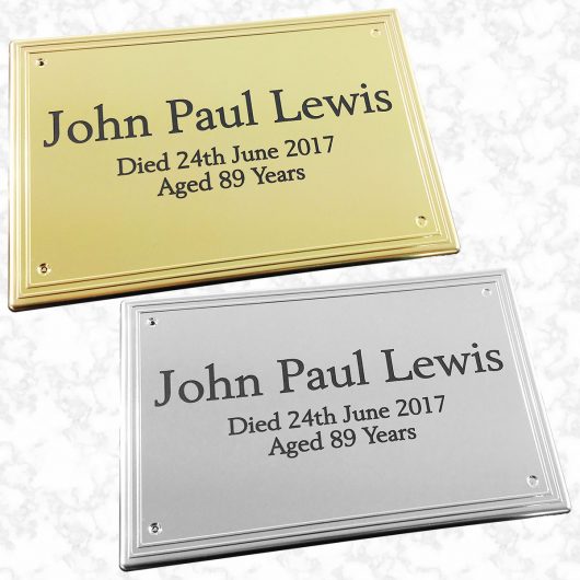 Engraved plate in gold or silver