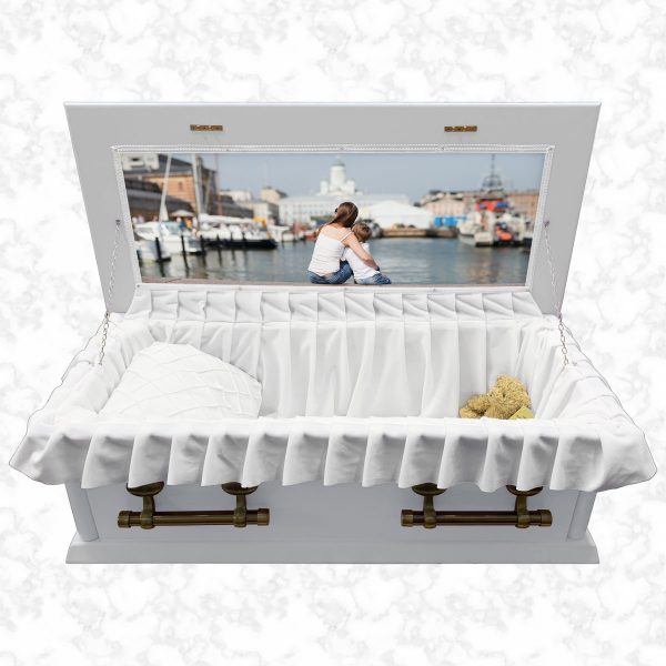 Oxford Child White american casket standard interior with bespoke lid picture