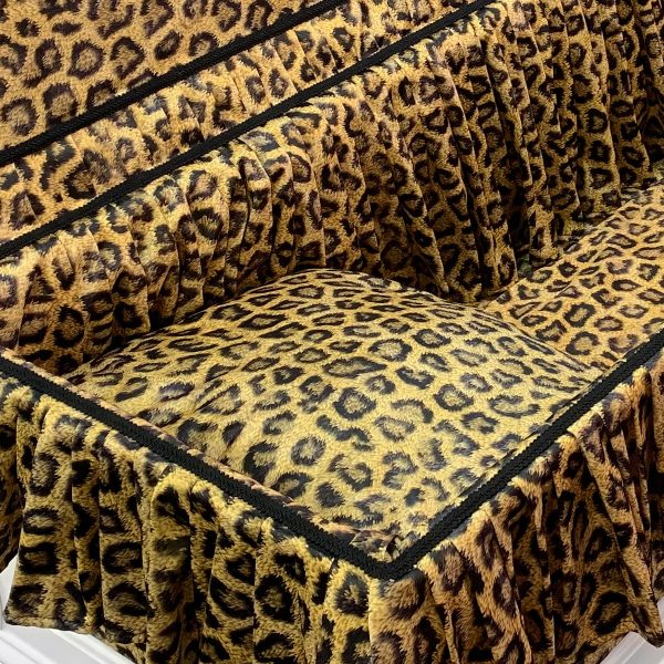 Bet's leopard print interior detail